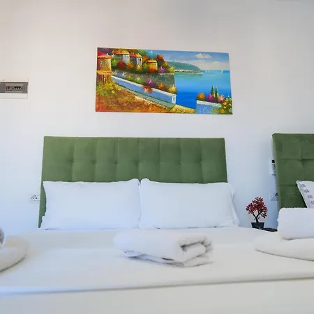 Gerard Apartment Ksamil