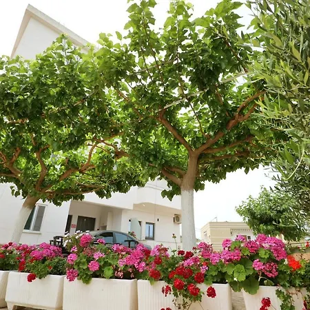 Gerard Apartment Ksamil